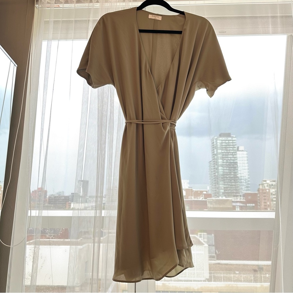 Wilfred wrap dress, olive green, flowy, comfortable lightweight, size M